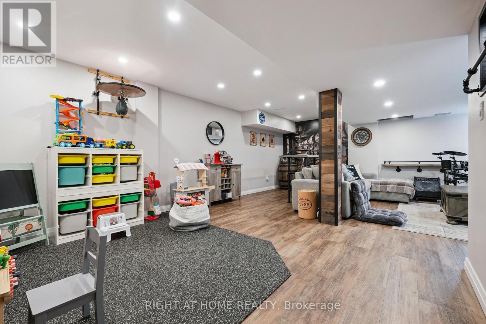 20 Percy Gate, Brampton, ON
