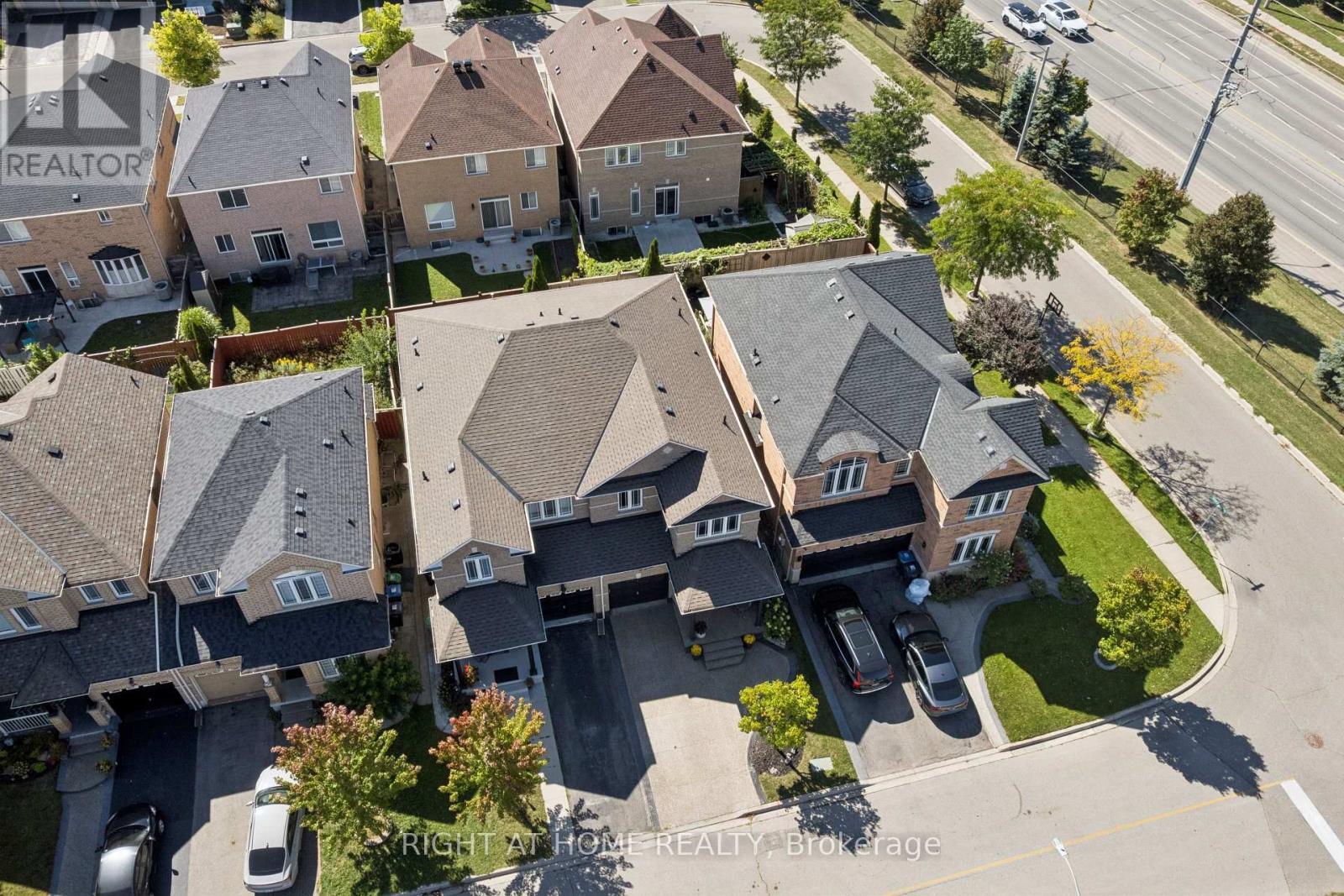 20 Percy Gate, Brampton, ON