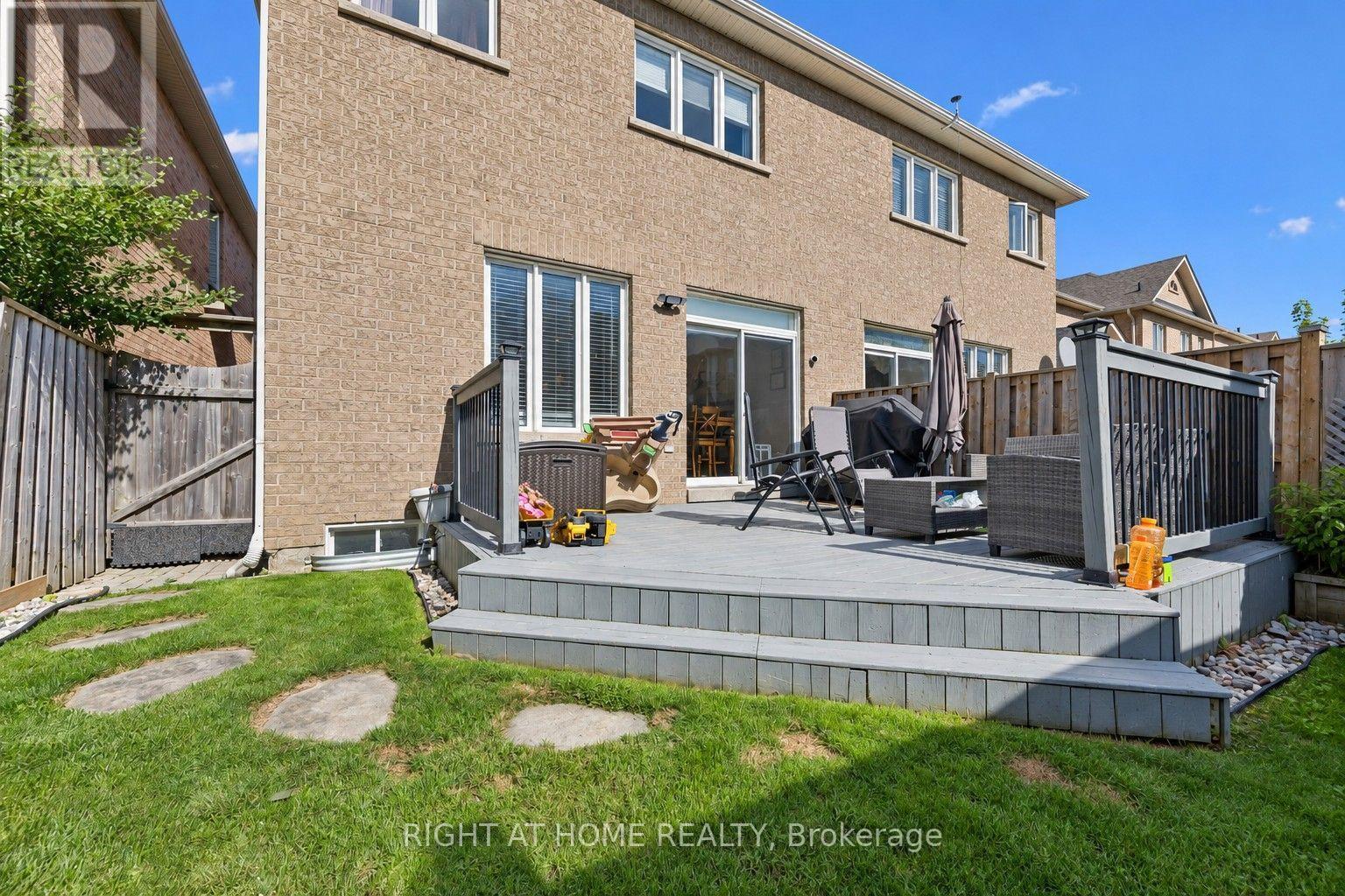 20 Percy Gate, Brampton, ON