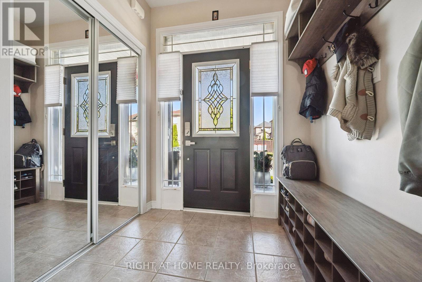 20 Percy Gate, Brampton, ON