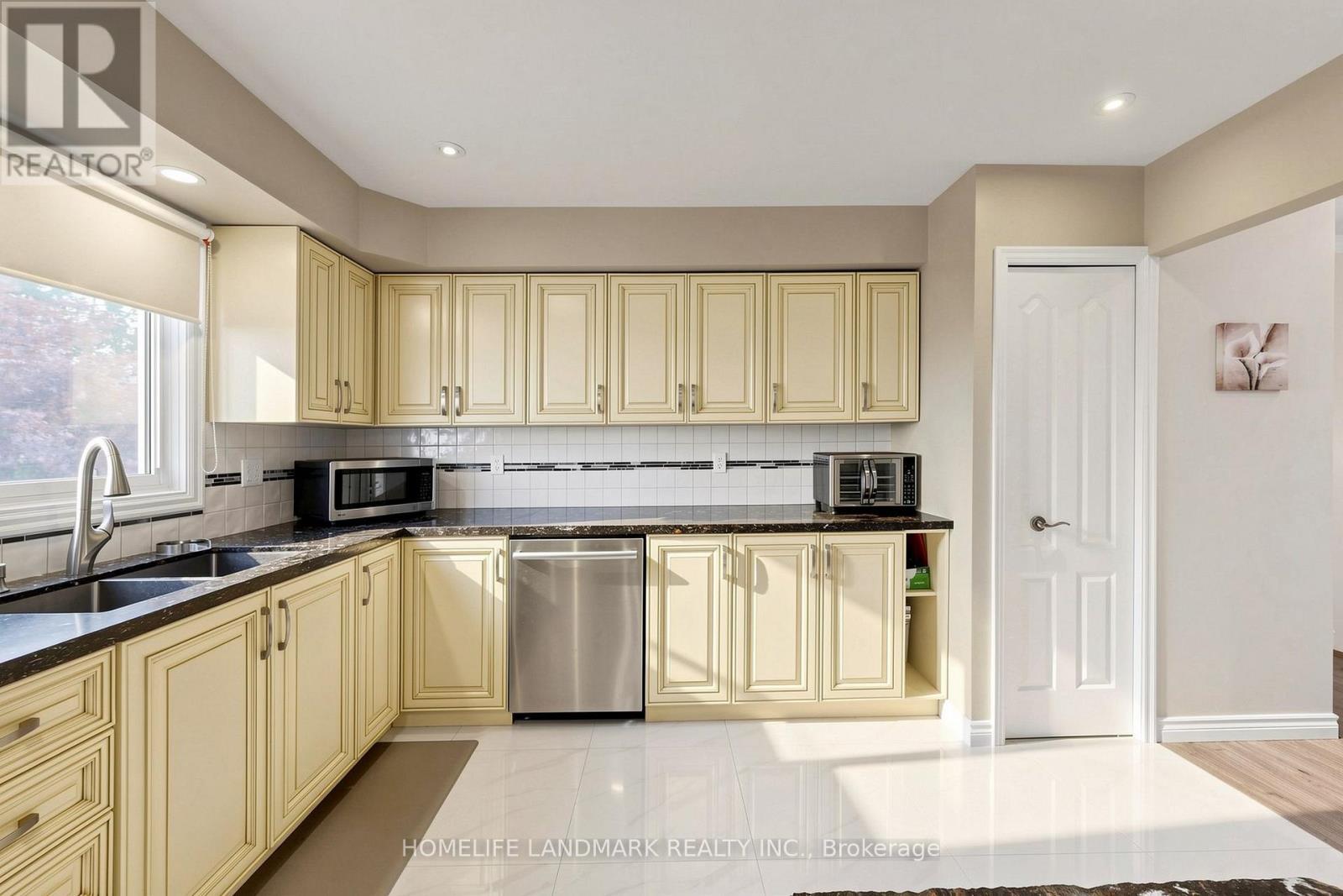 4132 Celia Court, Burlington, ON