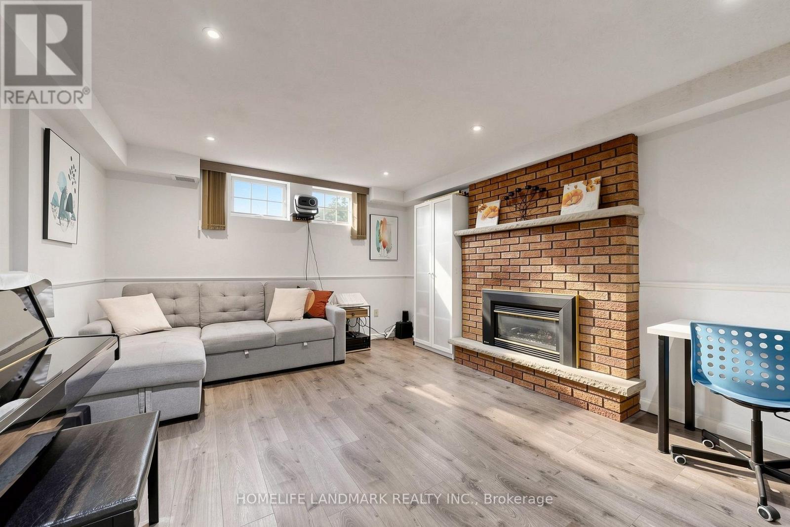 4132 Celia Court, Burlington, ON