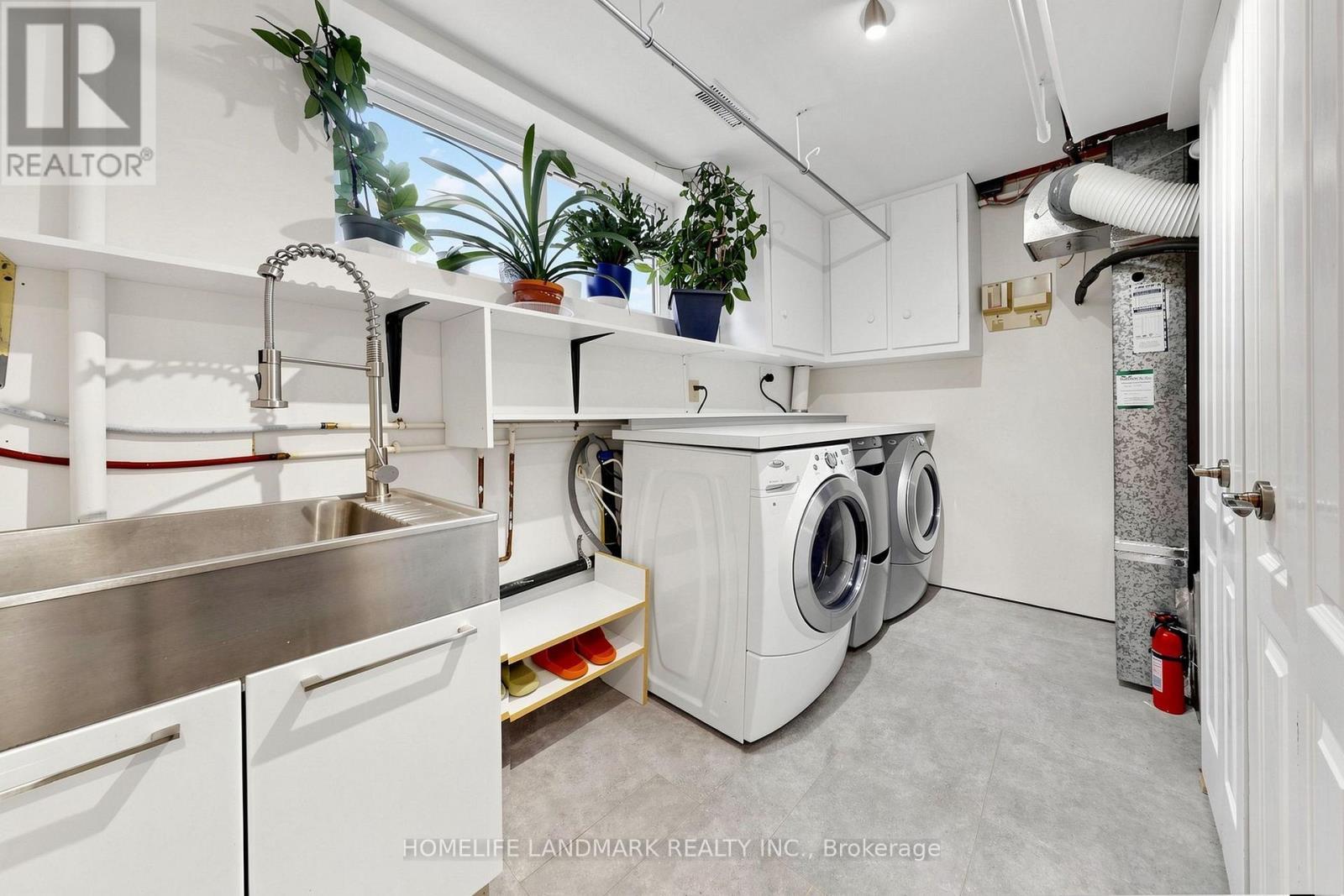 4132 Celia Court, Burlington, ON
