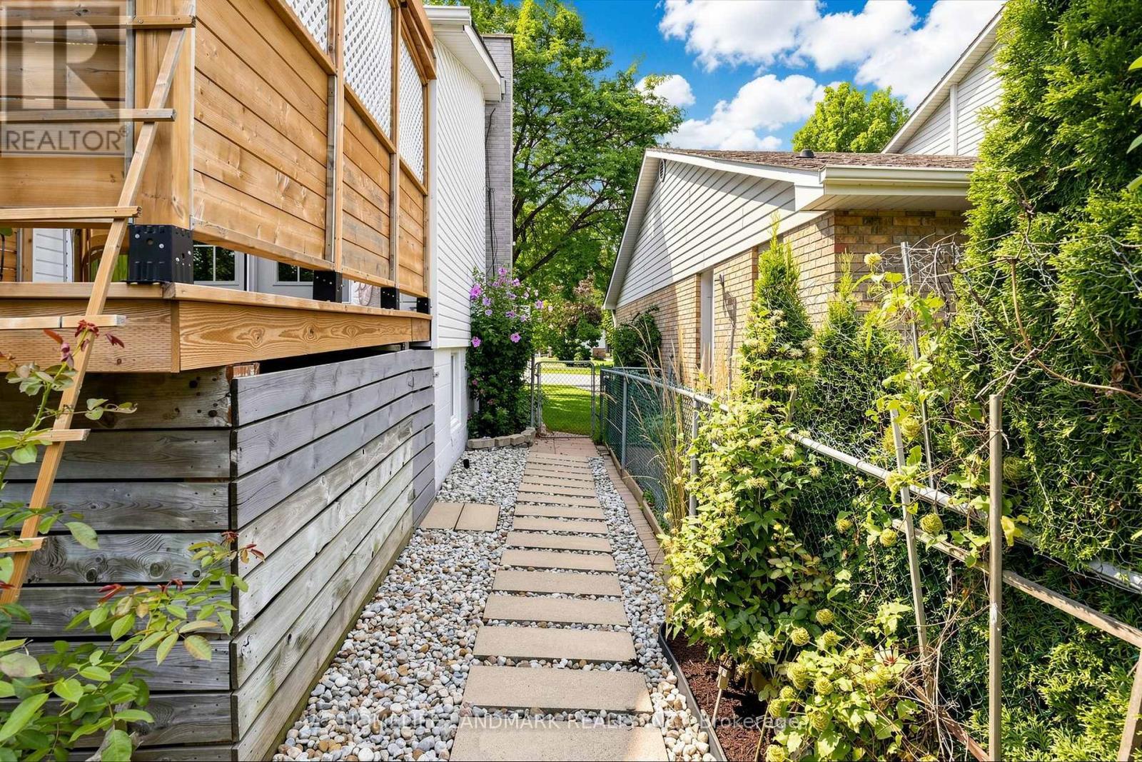 4132 Celia Court, Burlington, ON