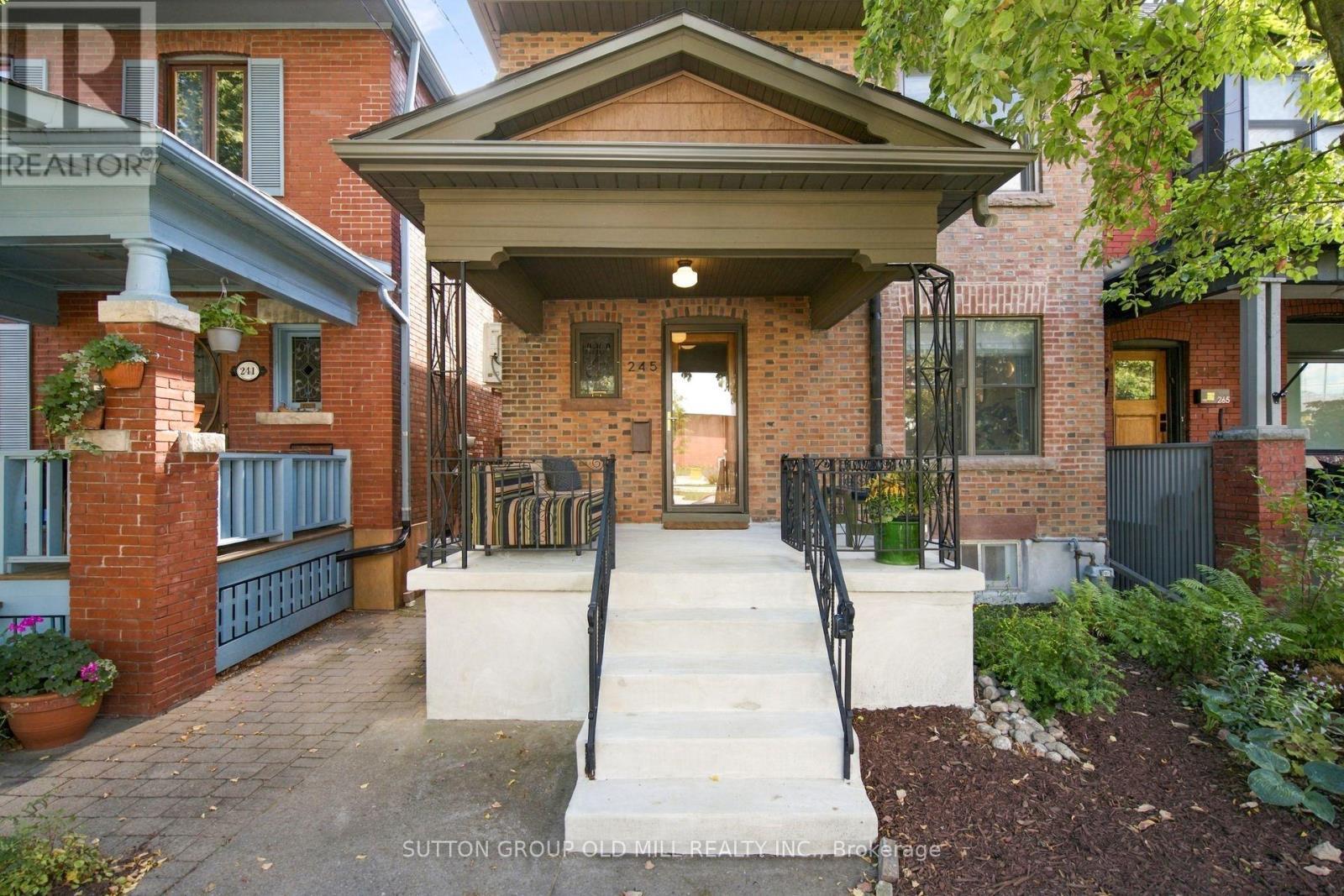 245 St Johns Road, Toronto, ON