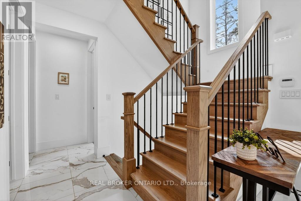 1095 Mineral Springs Road, Hamilton, ON