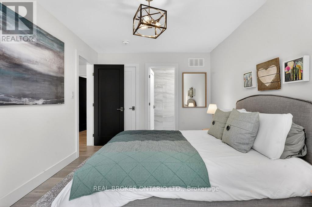 1095 Mineral Springs Road, Hamilton, ON