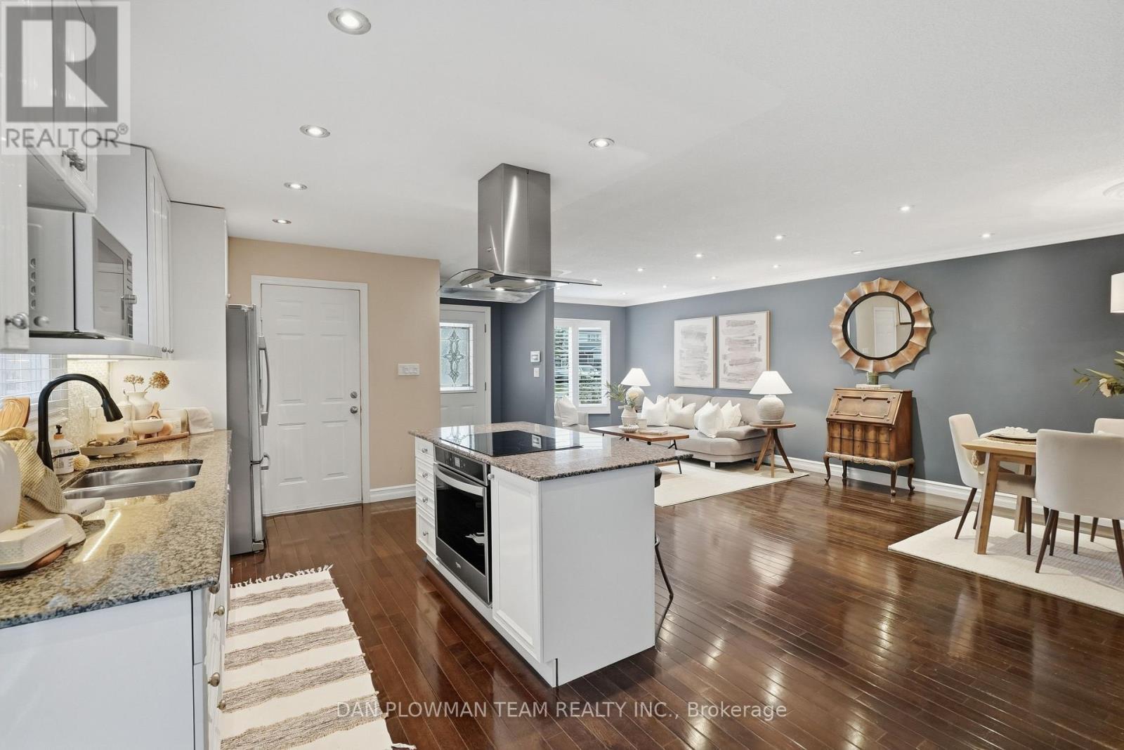 77 Hialeah Crescent, Whitby, ON