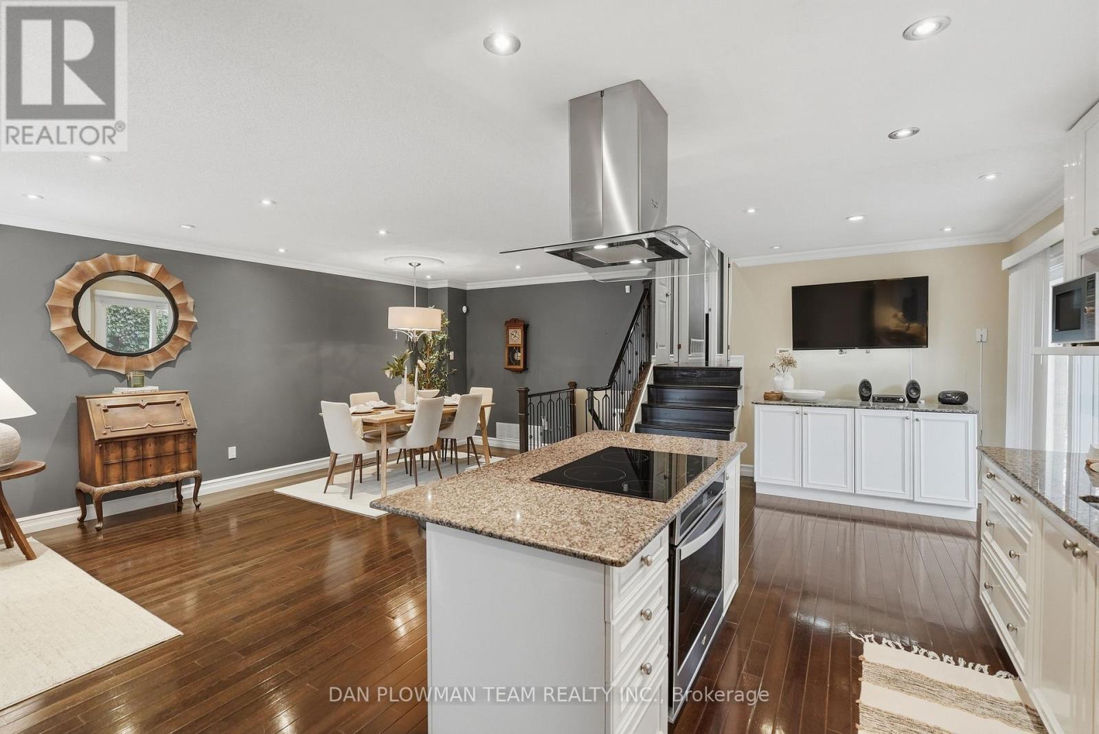 77 Hialeah Crescent, Whitby, ON