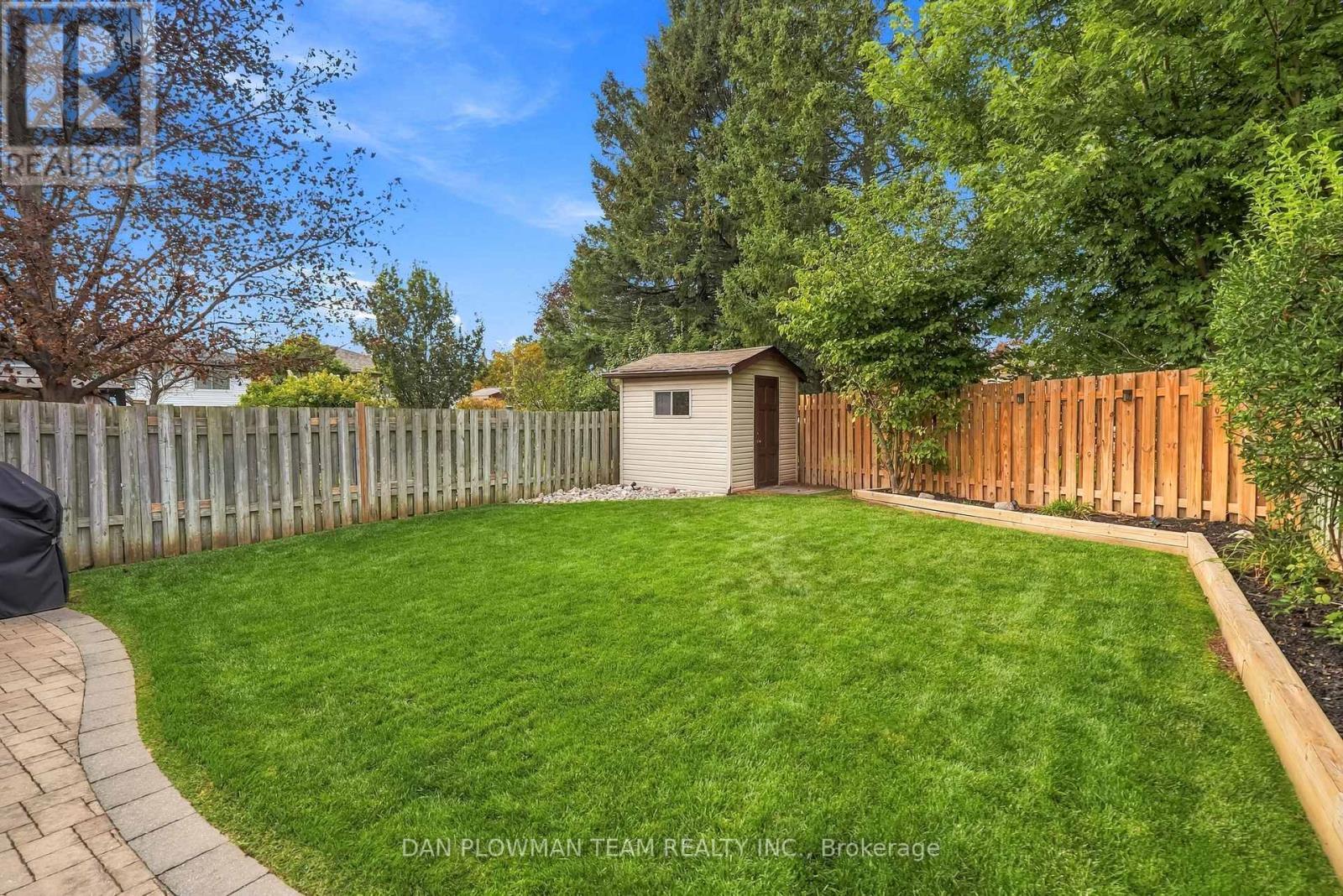 77 Hialeah Crescent, Whitby, ON
