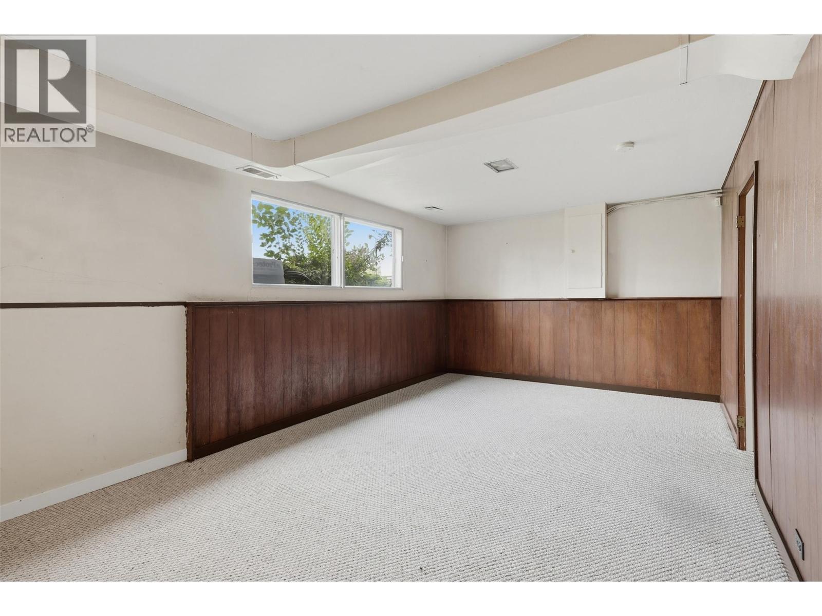 Lower Level Rec Room - 211 Connaught Road, Kamloops, BC