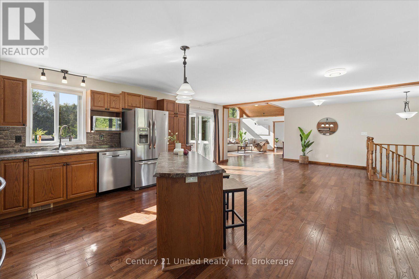 1923 Pratts Marina Road, Selwyn, ON
