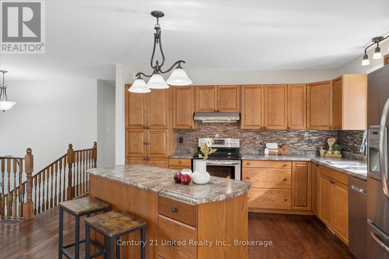 1923 Pratts Marina Road, Selwyn, ON