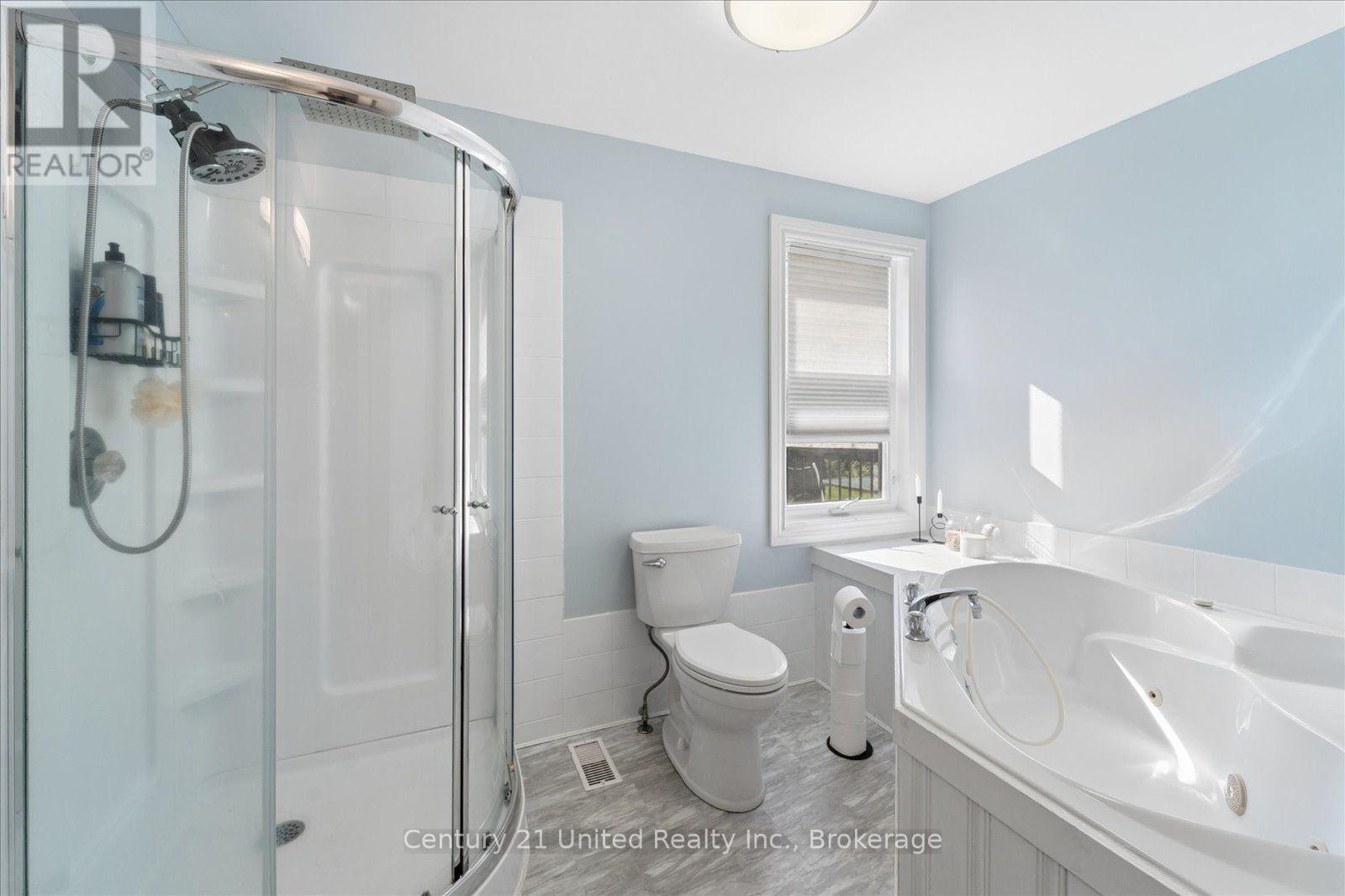 1923 Pratts Marina Road, Selwyn, ON