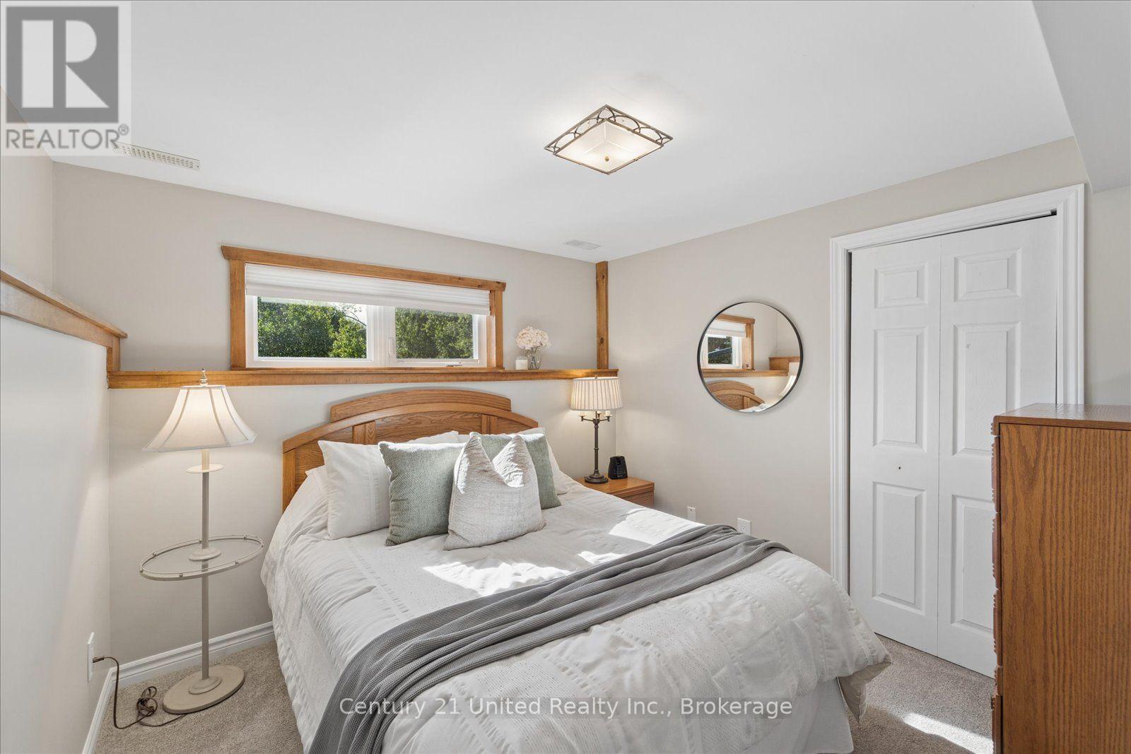1923 Pratts Marina Road, Selwyn, ON