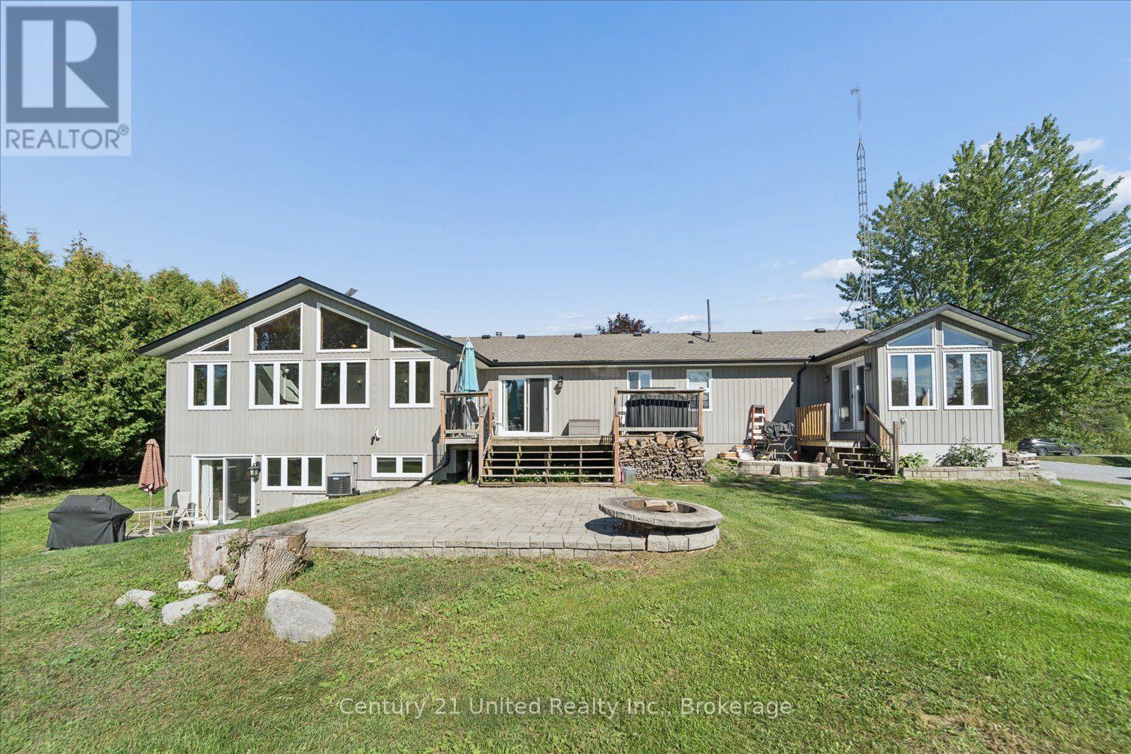 1923 Pratts Marina Road, Selwyn, ON