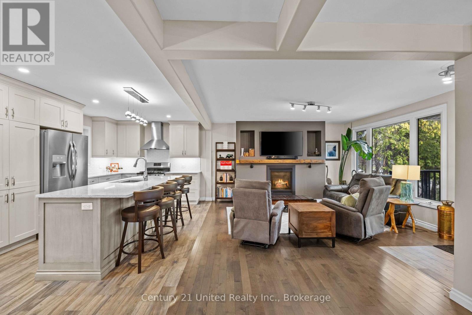 1746 Lakehurst Road, Trent Lakes, ON