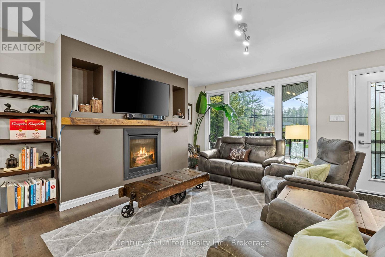 1746 Lakehurst Road, Trent Lakes, ON