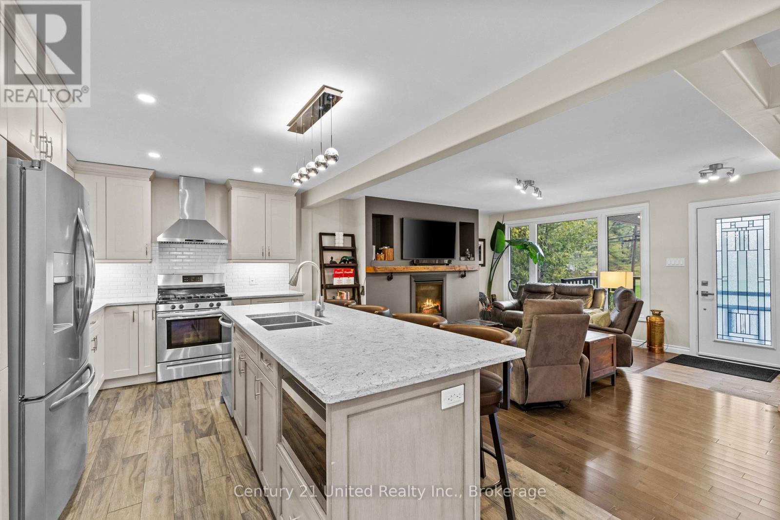 1746 Lakehurst Road, Trent Lakes, ON