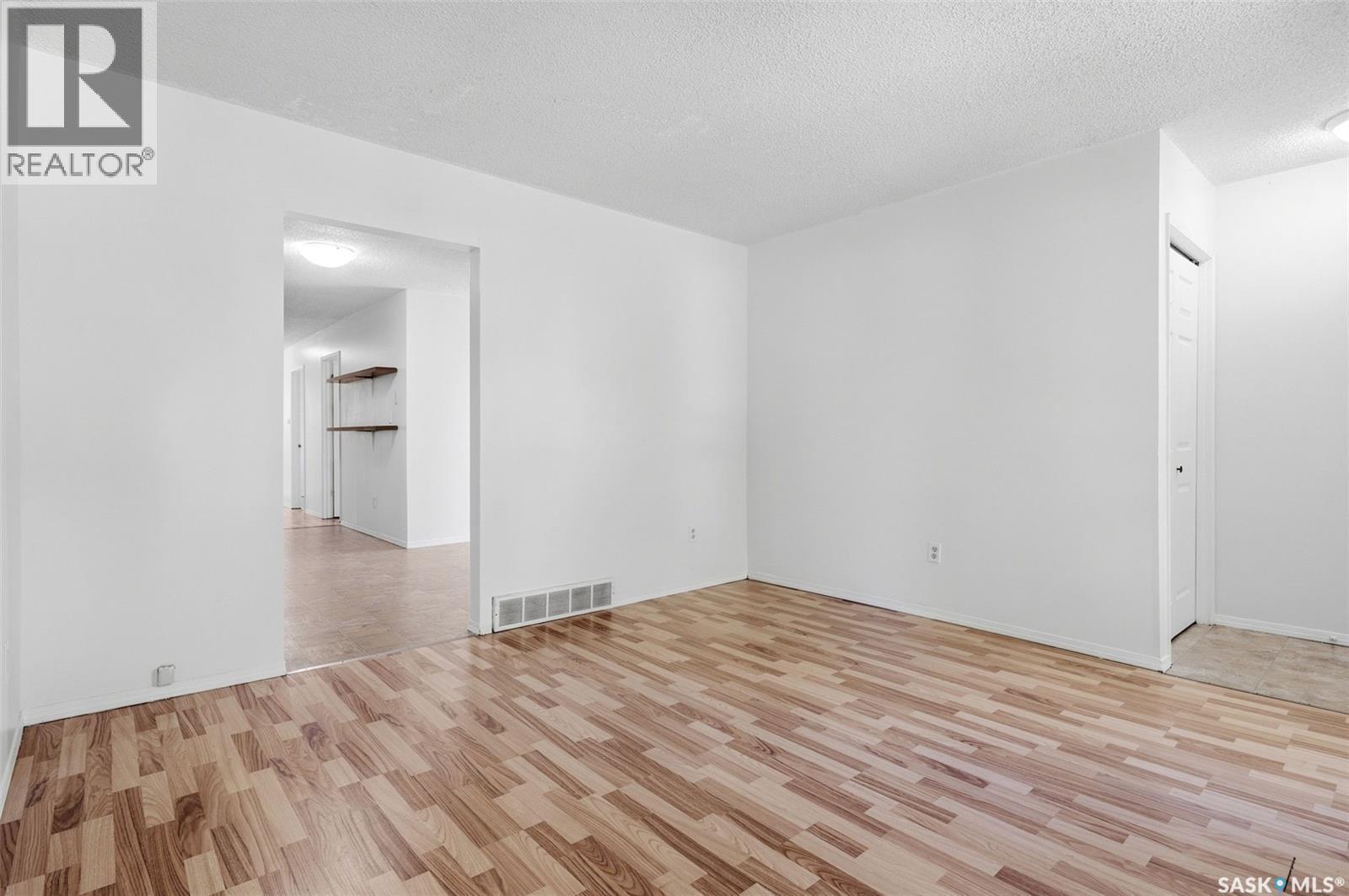 185 Thomson Avenue, Regina, SK