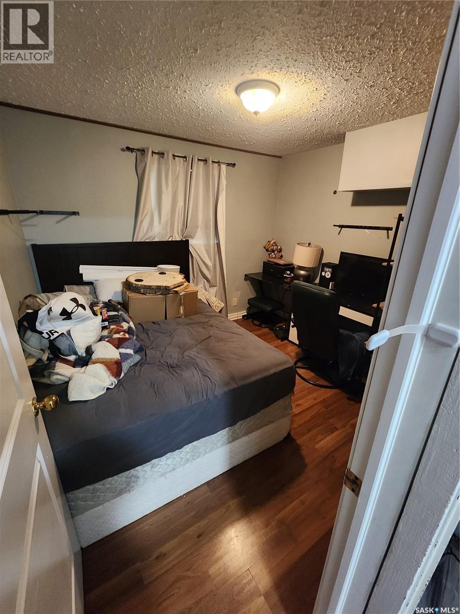 748 Market Street, Bethune, SK