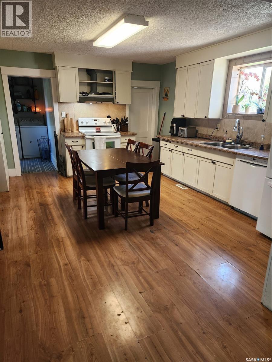 748 Market Street, Bethune, SK