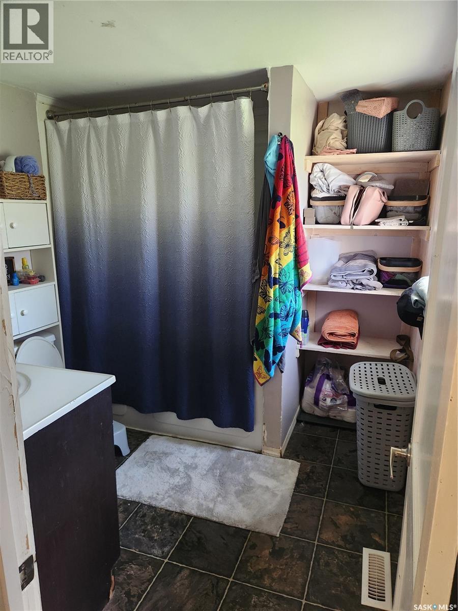 748 Market Street, Bethune, SK
