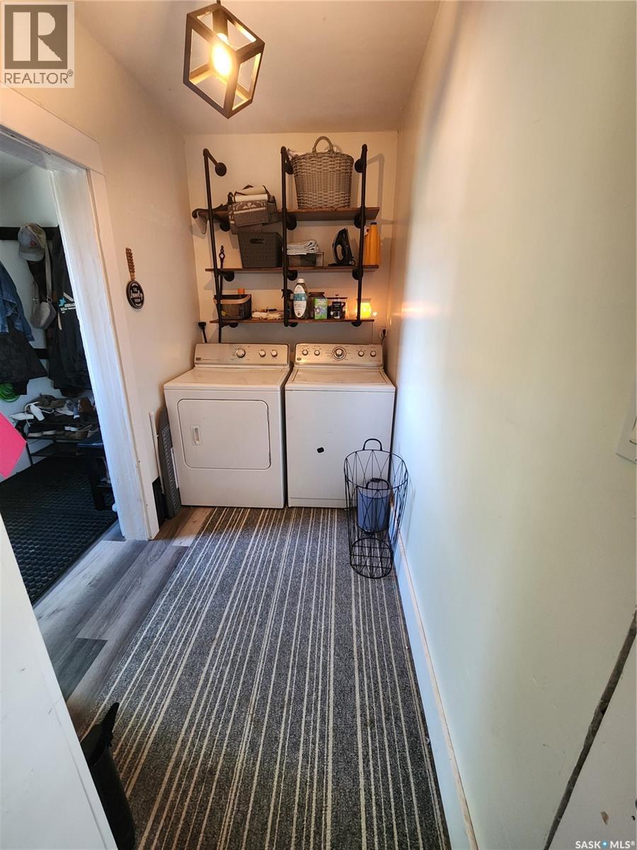 748 Market Street, Bethune, SK