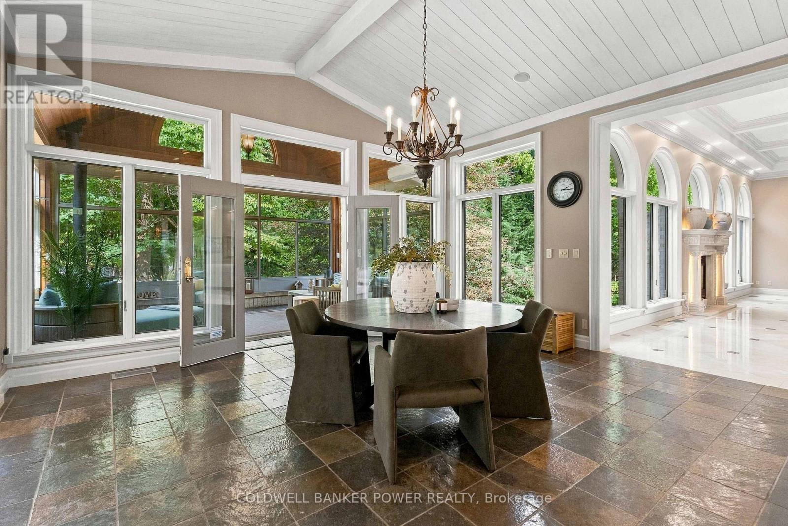 7 Old Oak Lane, London South (South K), ON