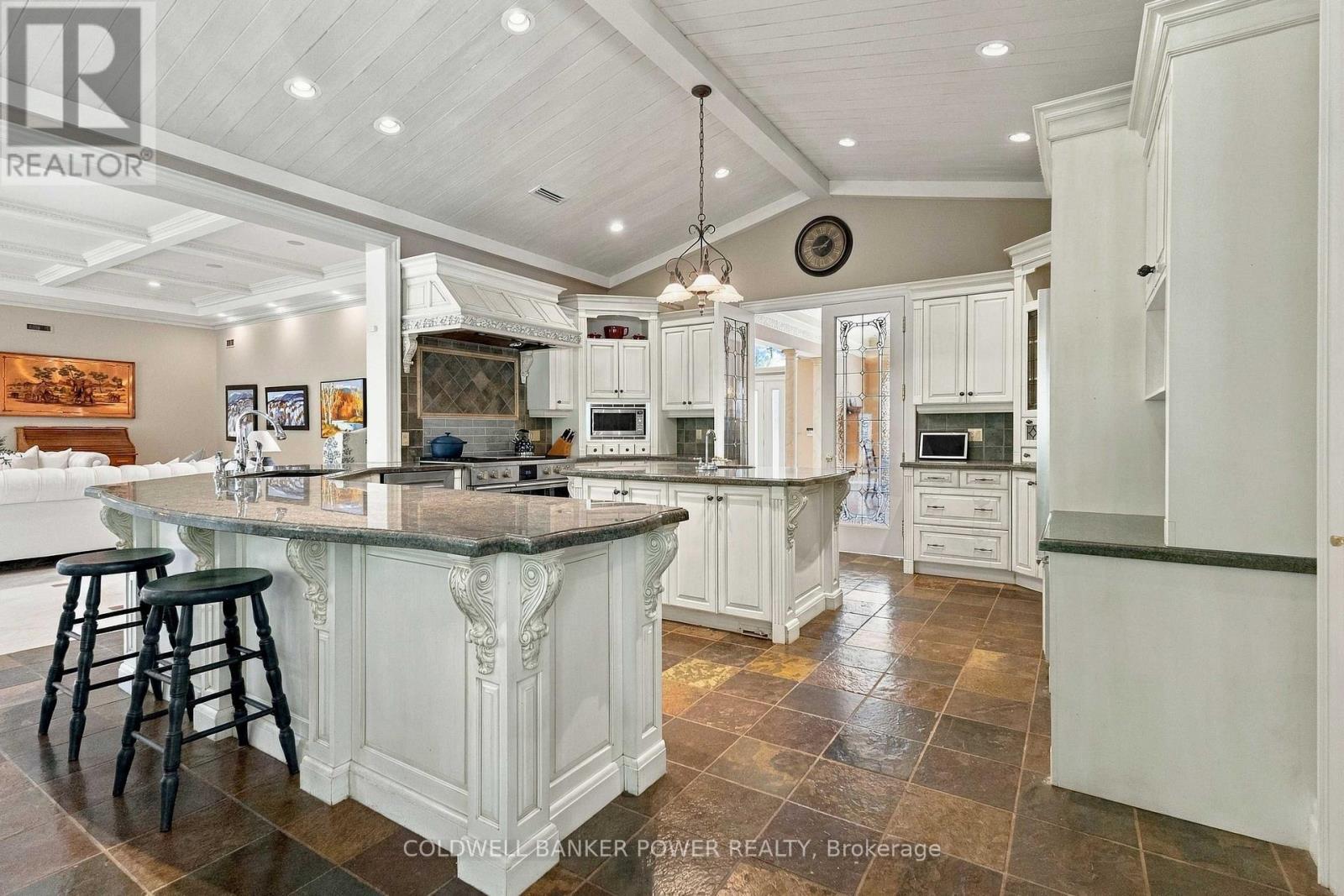 7 Old Oak Lane, London South (South K), ON
