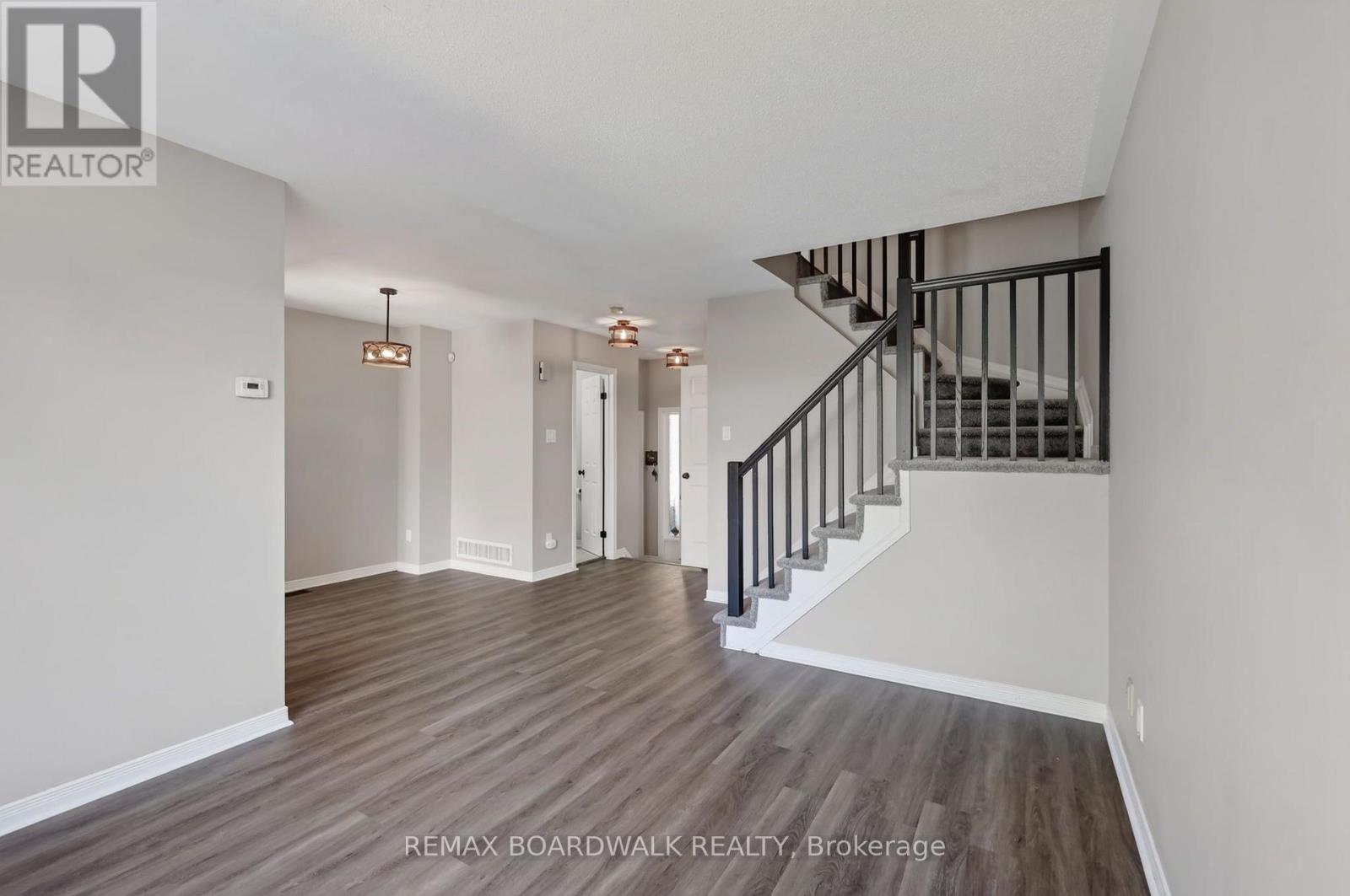254 Stoneway Drive, Ottawa, ON