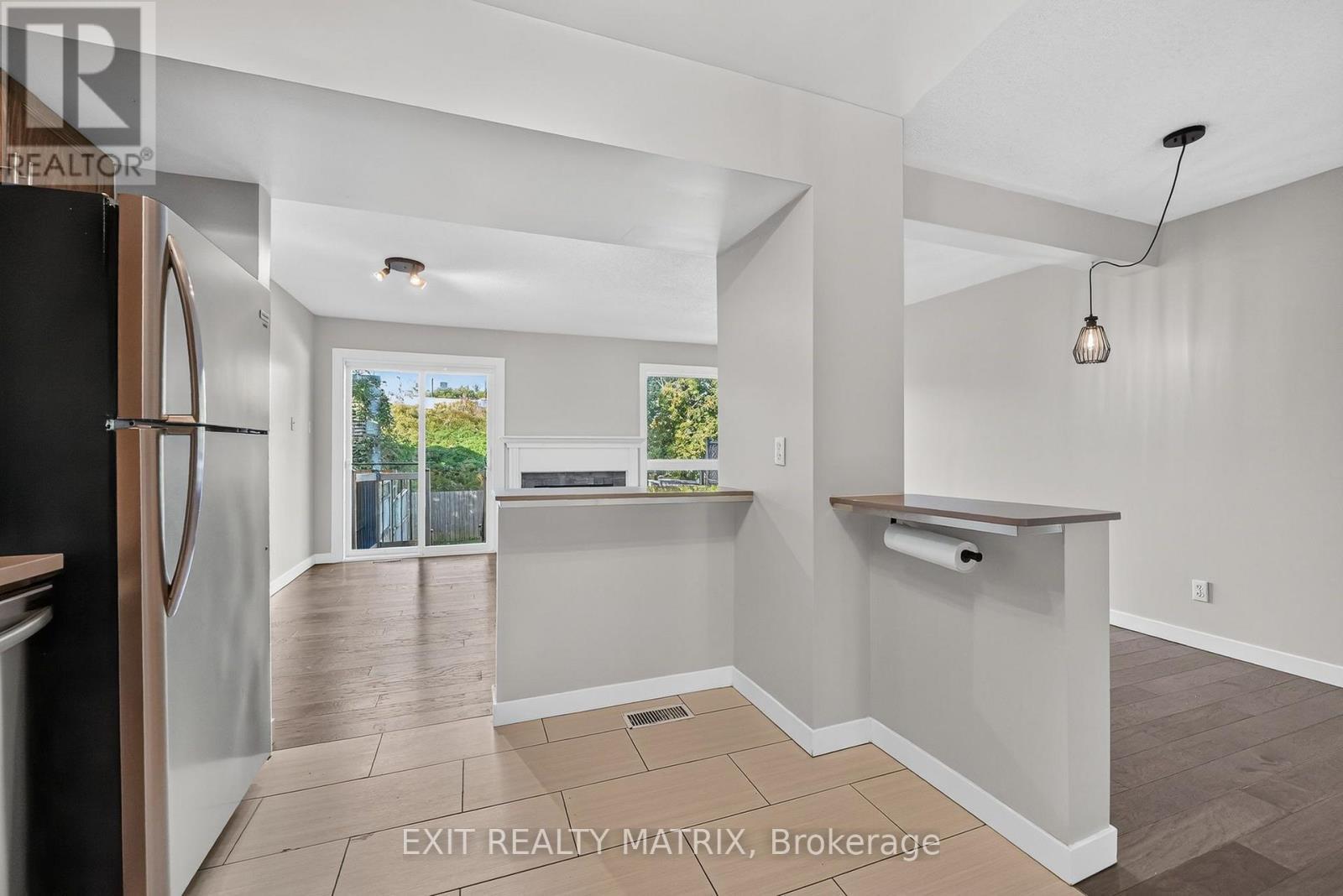 2043 Avenue O, Ottawa, ON