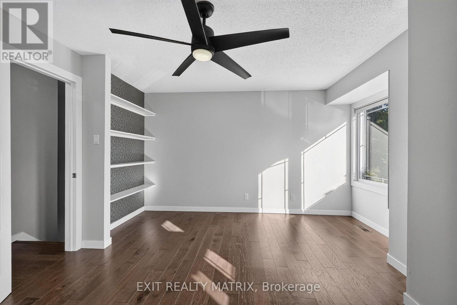 2043 Avenue O, Ottawa, ON