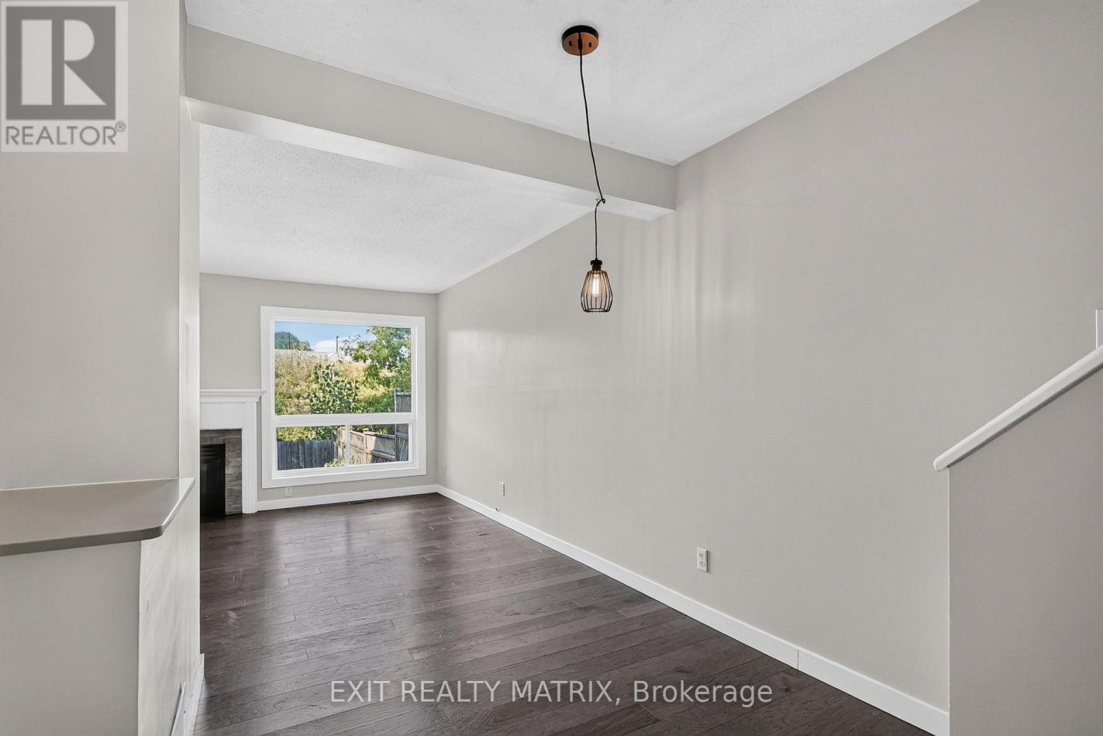 2043 Avenue O, Ottawa, ON