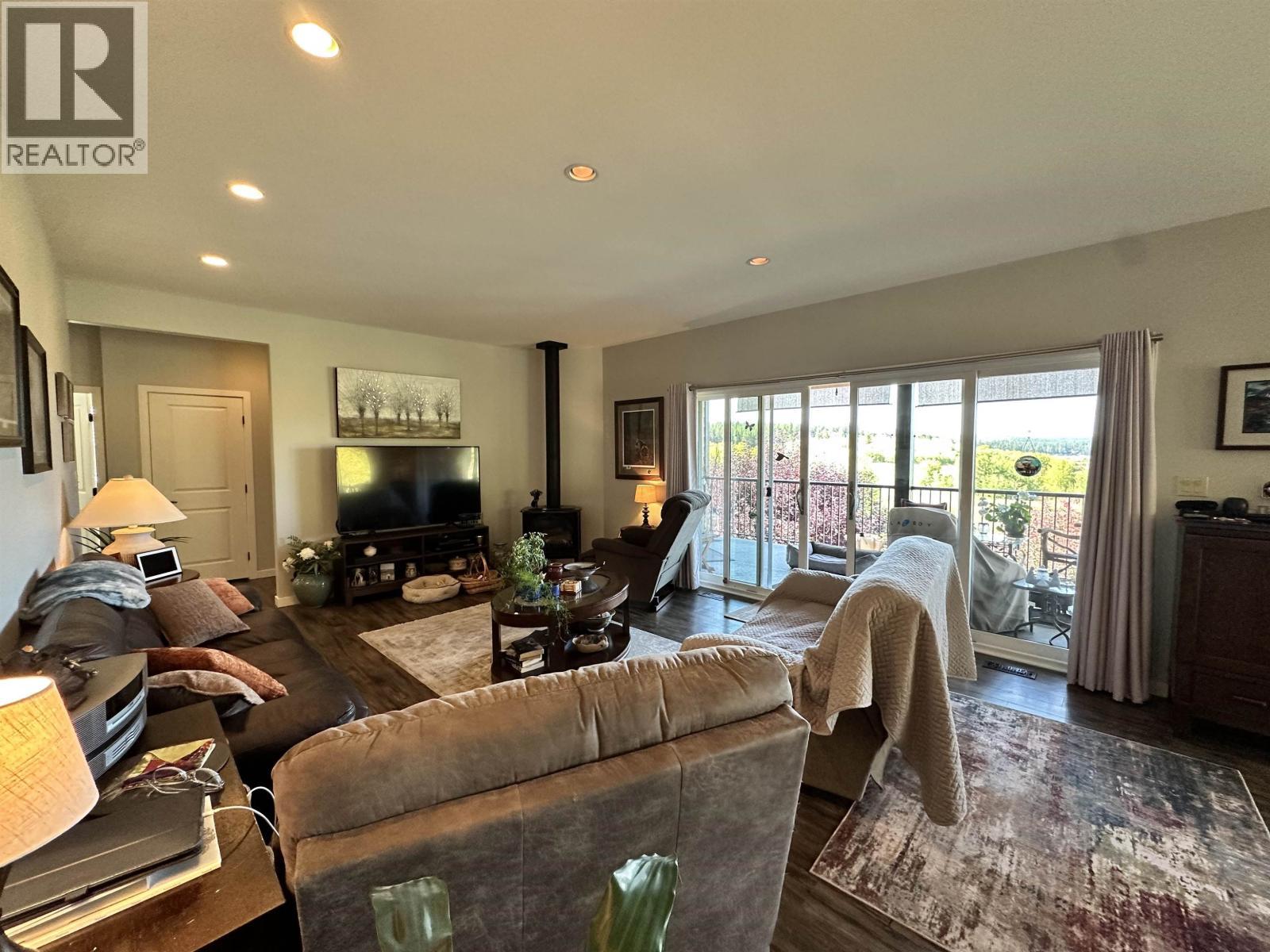 4162 Lac La Hache Station Road, Lac La Hache, BC