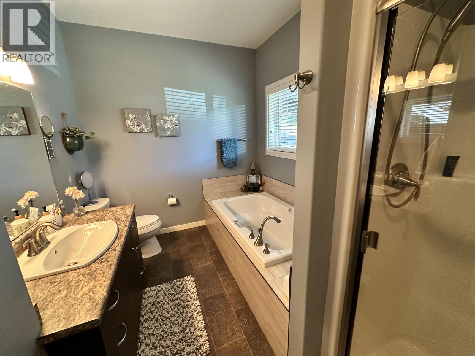 4162 Lac La Hache Station Road, Lac La Hache, BC
