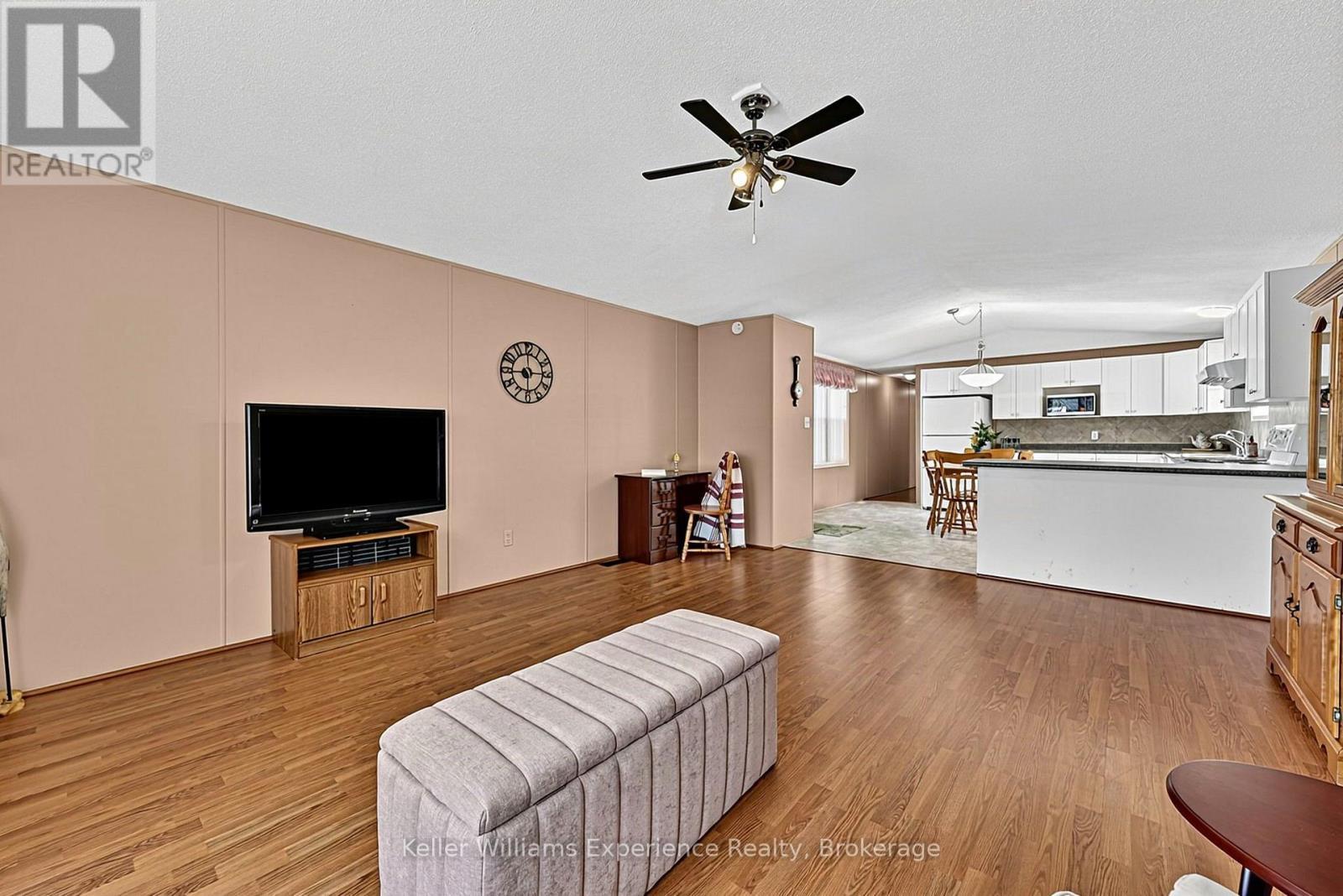 4052 Ash Crescent, Severn, ON