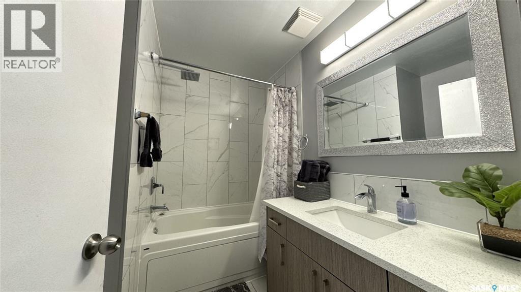 5 Malta Crescent, Saskatoon, SK
