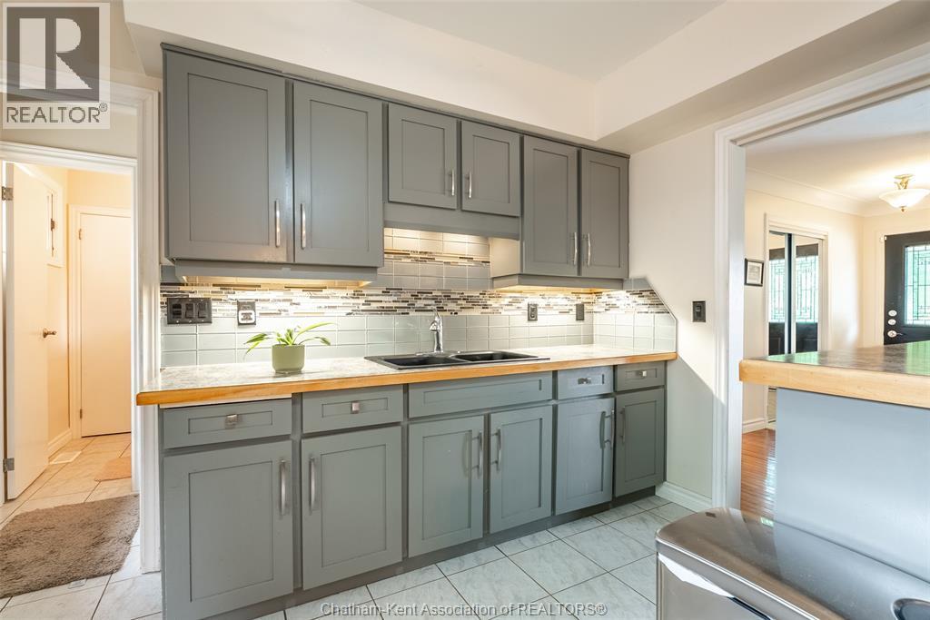 591 King Street West, Chatham, ON