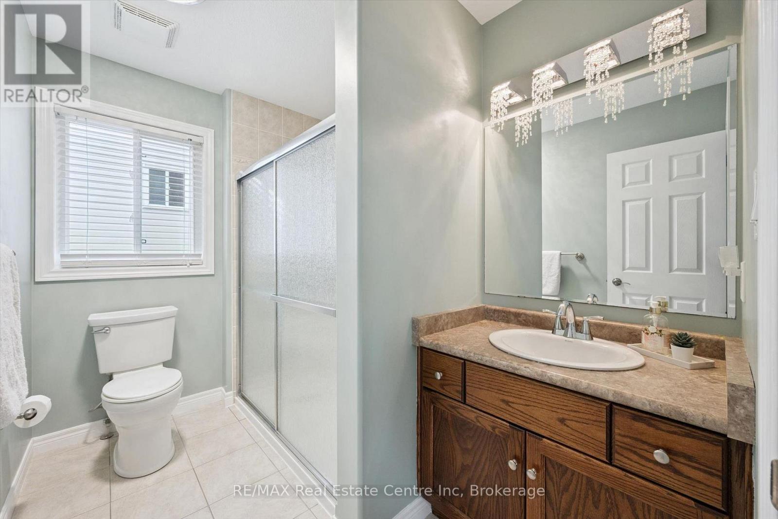 33 Washburn Drive, Guelph (Grange Road), ON