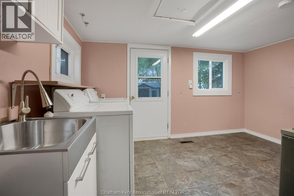 196 Raleigh Street, Chatham, ON