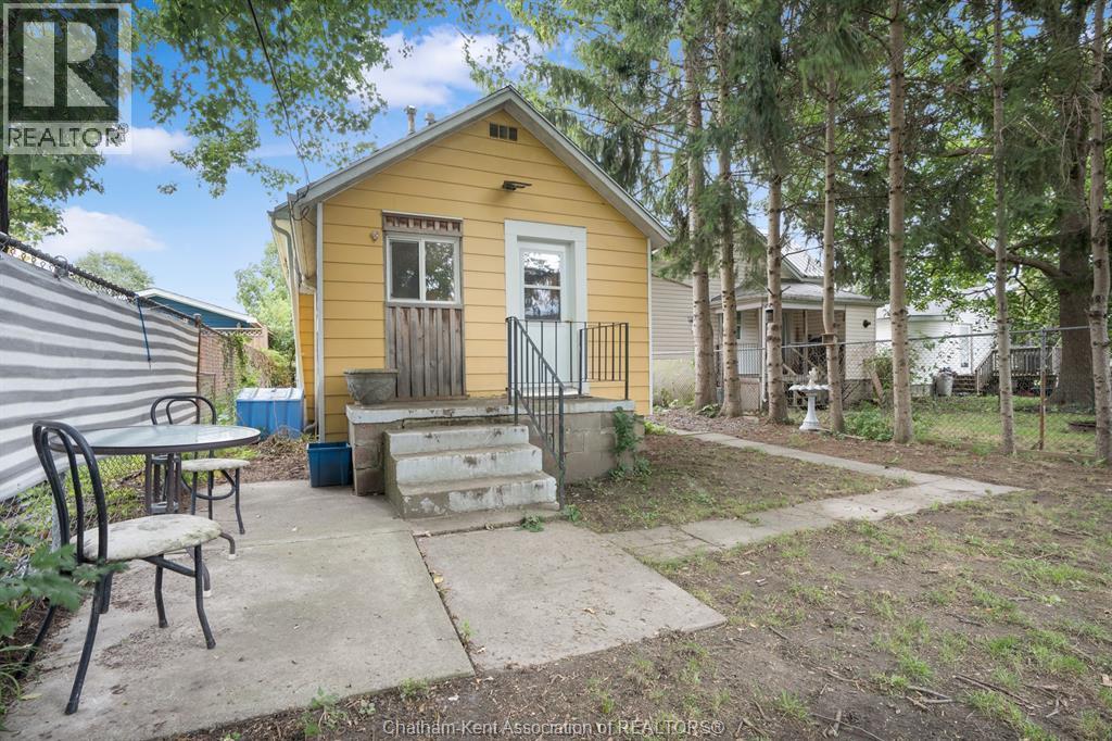 196 Raleigh Street, Chatham, ON