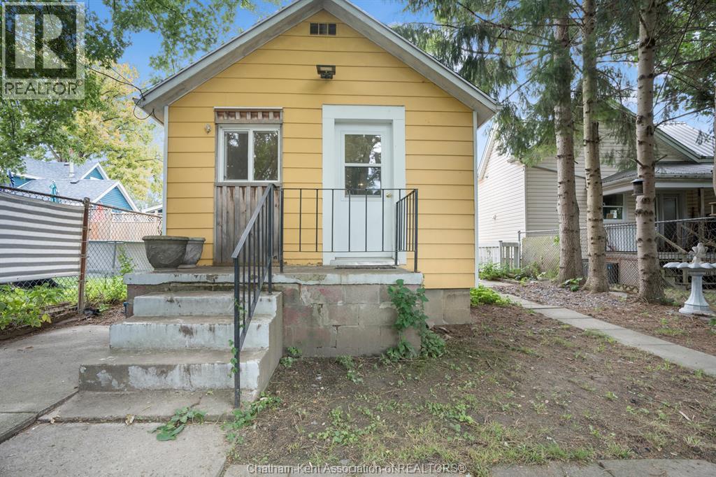 196 Raleigh Street, Chatham, ON