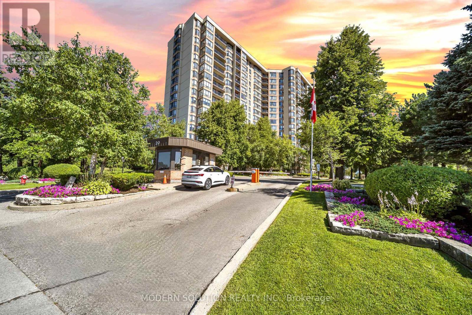501 - 20 Cherrytree Drive, Brampton, ON