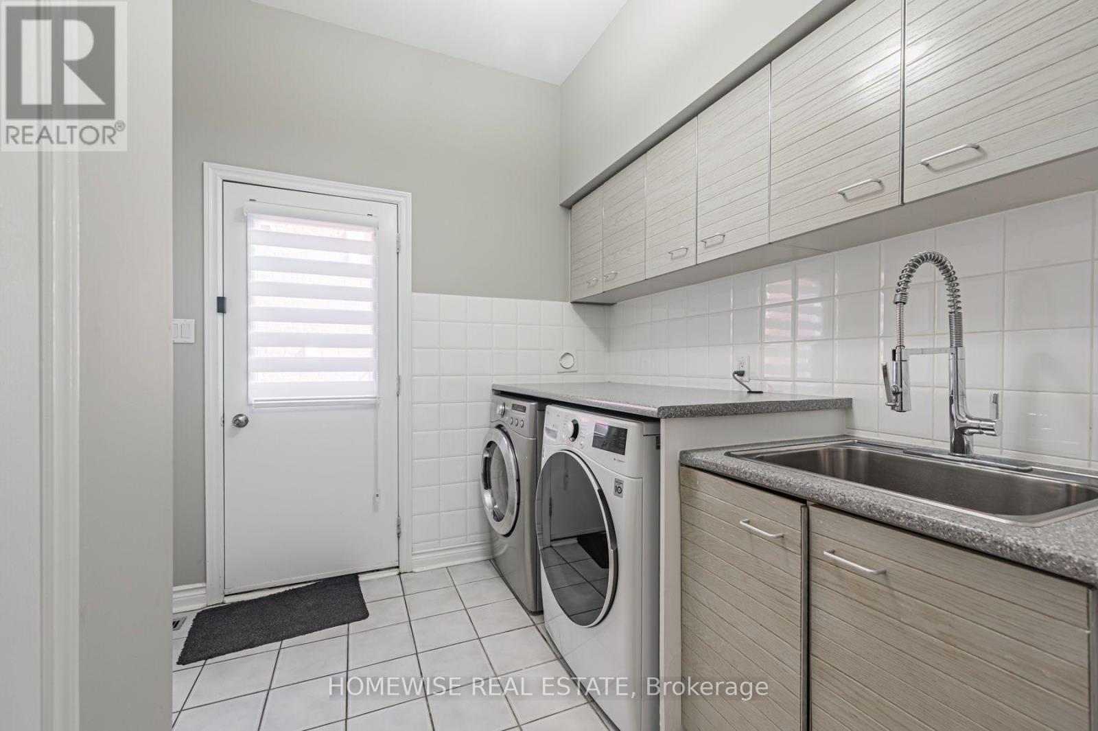 5859 Riverside Place, Mississauga, ON