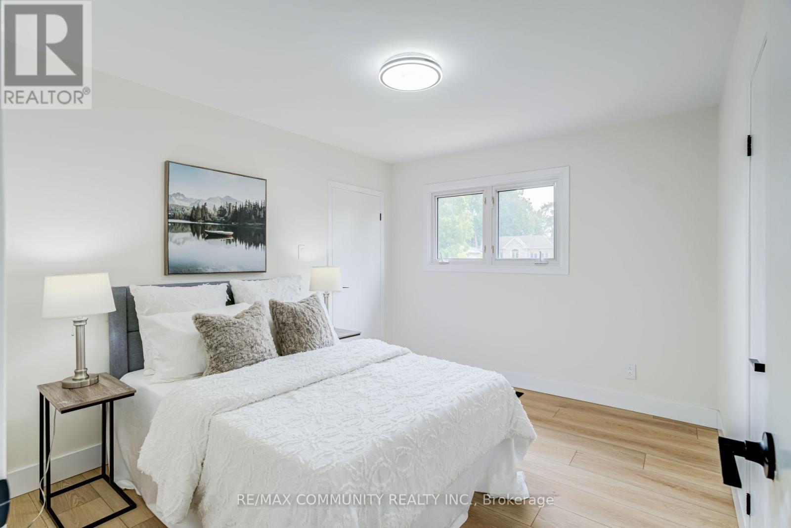 90 Euclid Avenue, Toronto, ON