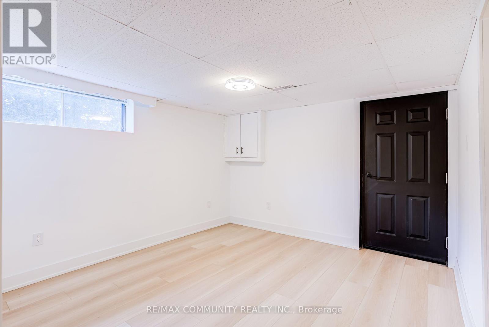 90 Euclid Avenue, Toronto, ON