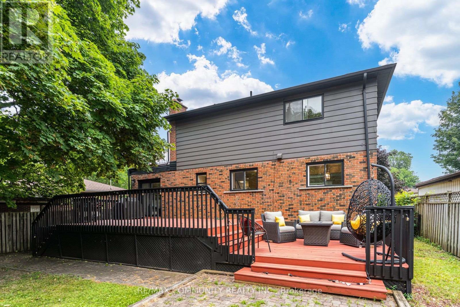 90 Euclid Avenue, Toronto, ON
