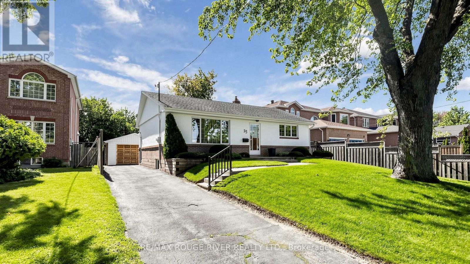 35 Southlawn Drive, Toronto, ON