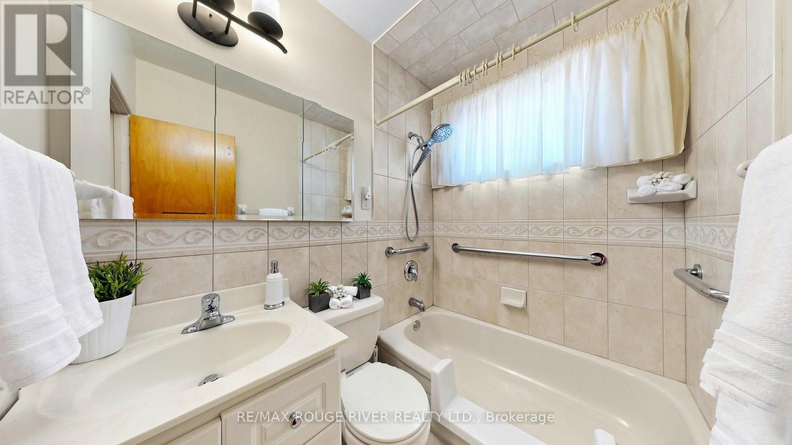 35 Southlawn Drive, Toronto, ON